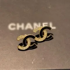 【新品未使用】CHANEL CCロゴ ブラック ゴールド ピアス