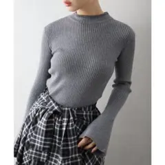 SpRay ラメフレアスリーブハイネックニット チャコールグレー