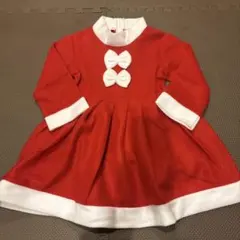 赤いリボン付きドレス