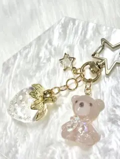 ハンドメイド♥︎ レジン くま 苺 星 アンブレラマーカー チャーム キーホルダー