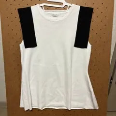 ノースリーブ ホワイト ブラック トップス　試着のみ使用