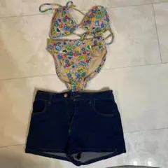 水着ビキニタイプとデニムショートパンツ３点セット M