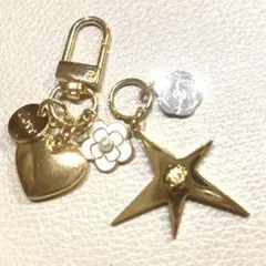 限定値下げ　　シャネル星チャーム 1，キーリング 1(ノーブランド)