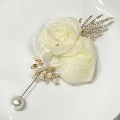 ホワイトローズコサージュ ブローチ パール オケージョン パーティ 卒業式卒園式