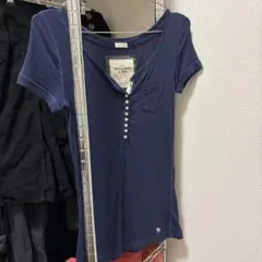 Abercrombie & Fitch ヘンリーネック 半袖Tシャツ ネイビー