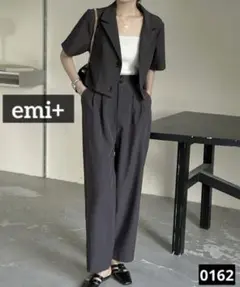 う*た様 0162 emi+ タック入りワイドパンツ ダークグレー