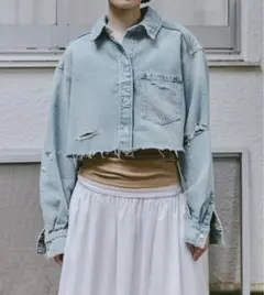 sakura様専用　ZARA TRF ダメージクロップドデニムシャツジャケット