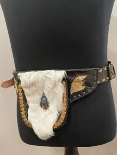 グレイスコンチネンタル 本革ウエストポーチ コンチョ ターコイズ フリンジ付き