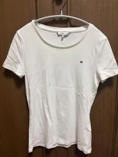 TOMMY HILFIGER トミーヒルフィガー レディース 半袖Tシャツ 白