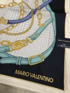 新品 スカーフ 大判ハンカチ　MARIO VALENTINO チェーンデザイン