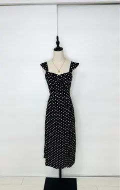 ドット柄 ブラック ミディ丈ワンピース/ Black polka dress