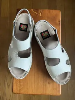 サンダルのサムネイル