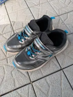 瞬足 キッズスニーカー 2.5E V10シリーズ 20cm