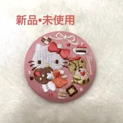ハローキティ 刺繍缶バッジ