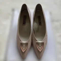 Elégance Paris パンプス ベージュ 装飾付きのサムネイル