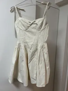 【SHEIN】ホワイトキャミワンピース【完売品】