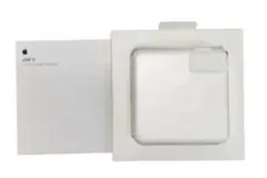 Apple純正の67W USB-C電源アダプタ