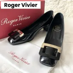 美品✨　ロジェヴィヴィエ　ベルヴィヴィエ　バックルパンプス　ブラックのサムネイル