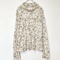 marie claire bis マリクレールビス 花柄タートルネック フリルMのサムネイル