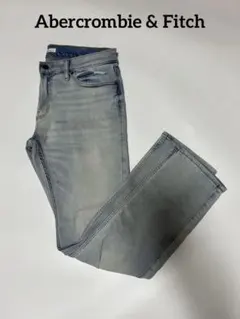 Abercrombie & Fitch アバクロ ダメージジーンズ