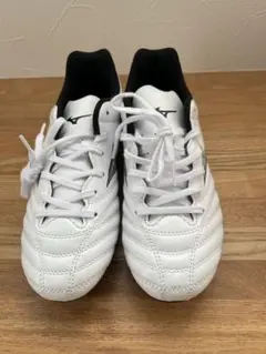 Mizuno Morelia Neo II ホワイト サッカーシューズ