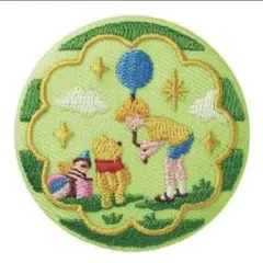 ディズニー　刺繍缶バッチ　プーさん