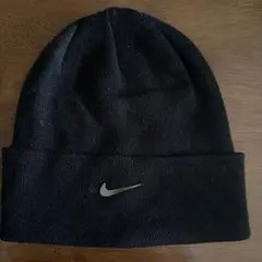 NIKE ニット帽 ビーニー ブラックのサムネイル