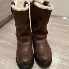 Timberlandのブラウン レザー エンジニアブーツ