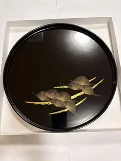 金箔 松の木 絵柄 黒い工芸品 金箔 松の木 絵柄 黒い工芸品 - メルカリ