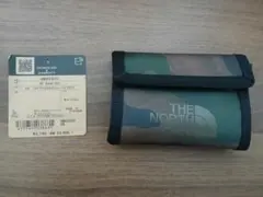 最終価格美品★THE NORTH FACE カモフラージュ 三つ折り財布