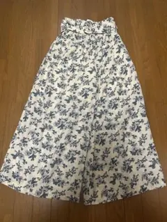 dazzlin ベルト付き花柄パンツ