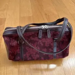 Agnes bのハンドバッグ