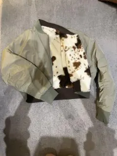 オリーブグリーン MA-1スタイルジャケット