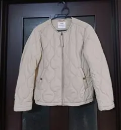 coen ベージュ キルティング ノーカラー ジャケット