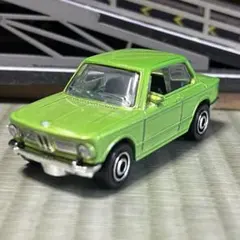 マッチボックス BMW2002 ルース 限定カラーのサムネイル