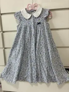 ワンピース　清楚　小花柄