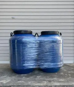★送料込2個★一人で扱うのに丁度いいねじ式蓋付タンク 約60L 大容量 青 容器