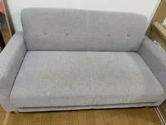 グレー 2人掛けソファ ボタン付きデザイン - メルカリ