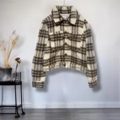 GAP◎ギャップ　チェック柄 クロップドジャケット　アウター　ブラウン系ブルゾン