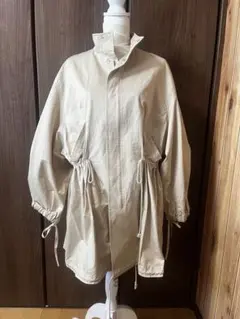 カスタネ　ベージュ ドローストリングジャケット　コート