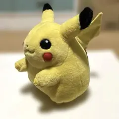 ポケモンセンター シンガポール 限定 ピカチュウぬいぐるみ ドリアン