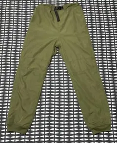 GU あったかスゥエット　パンツ　140〜150センチ