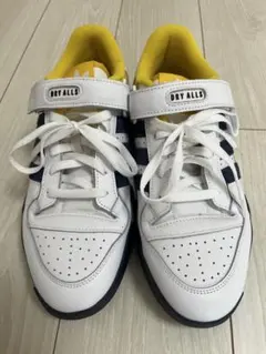 アディダス×ヒューマンメイド　スニーカー　Adidas x Human Madeのサムネイル