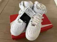 新品！メンズ NIKE AIR FORCE 1 MID 07 ホワイトのサムネイル