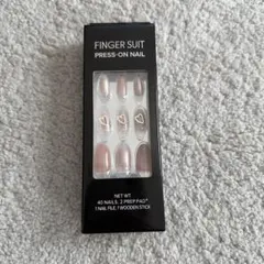 FINGER SUIT プレスオンネイル ハート装飾付きピンクベージュ40枚入り