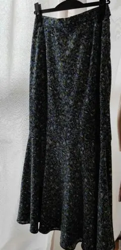 apartbylowrys アパートバイローリーズ　花柄ロングスカート