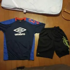 umbro シャツとショートパンツ セット