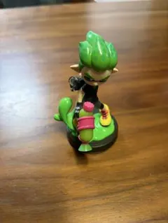 amiibo ネオングリーンボーイ　フィギュア