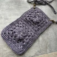 編み物バック スマホショルダー ポシェット ＊お花のモチーフ＊グラニースクエア