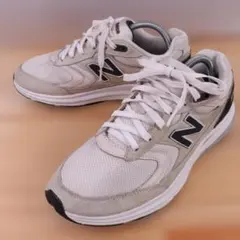 New Balance 880 スニーカー白グレーUS9/27.0cm a978